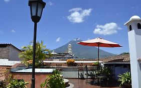 D'Leyenda Hotel